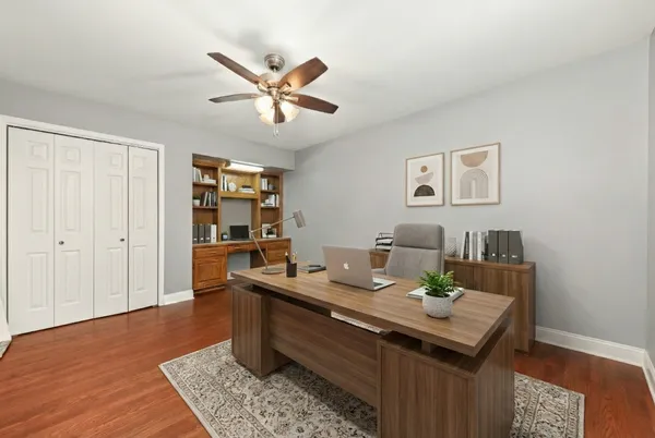 $997,500 | 6722 Sweetbriar Lane, Darien, IL 60561