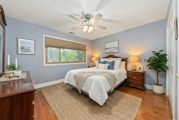 $997,500 | 6722 Sweetbriar Lane, Darien, IL 60561