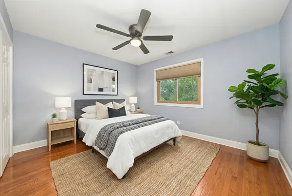 $997,500 | 6722 Sweetbriar Lane, Darien, IL 60561