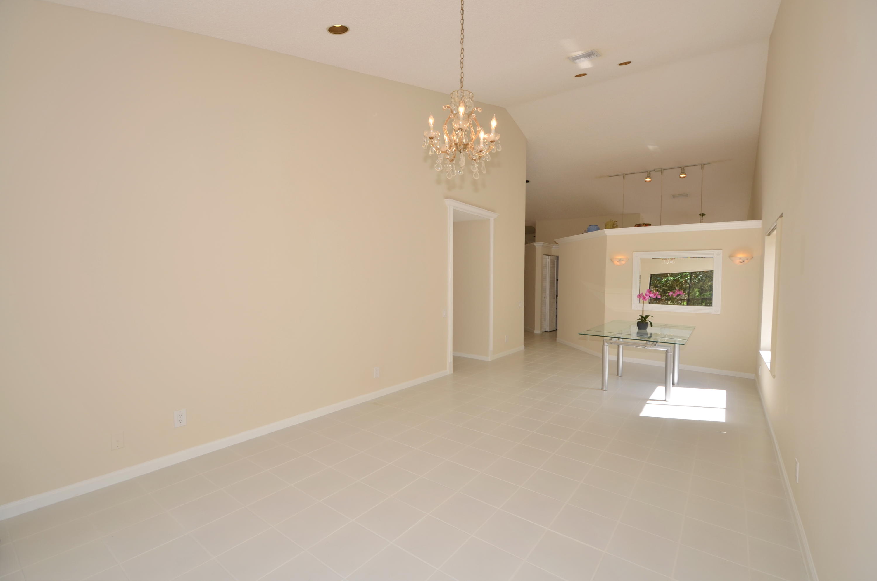 21725 Wapford Way Boca Raton, FL 33486 - Photo 3 of 27 Living Room