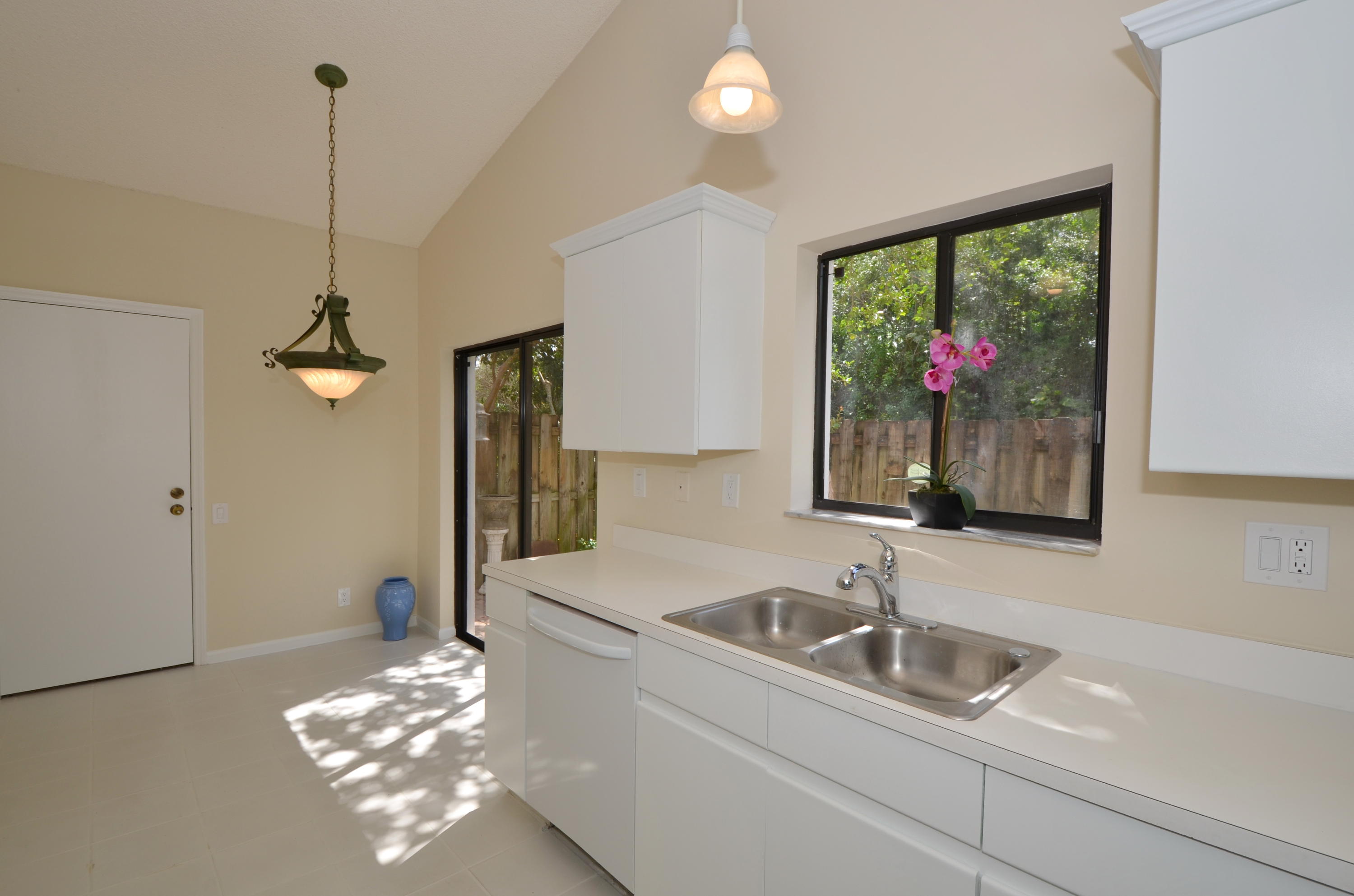 21725 Wapford Way Boca Raton, FL 33486 - Photo 8 of 27 Kitchen