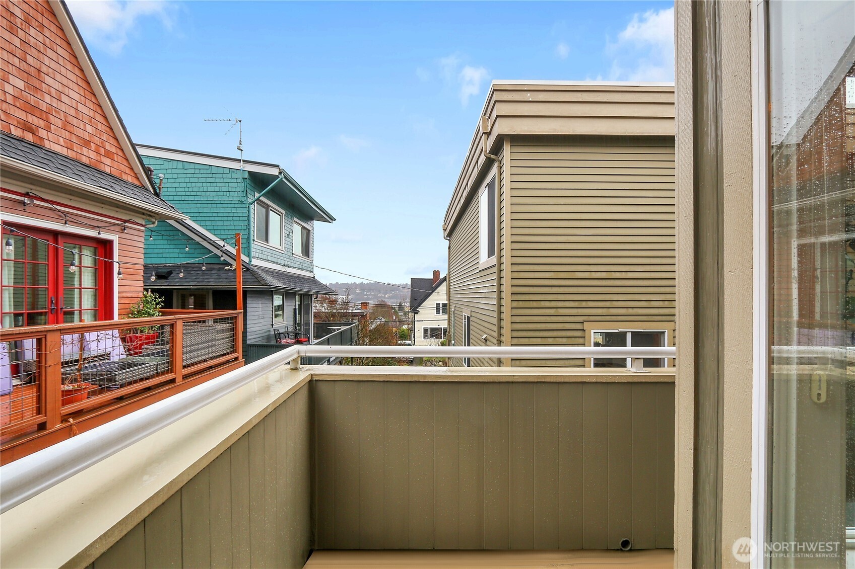 815 2nd Avenue North, Unit A Seattle, WA 98109 - Photo 12 of 35