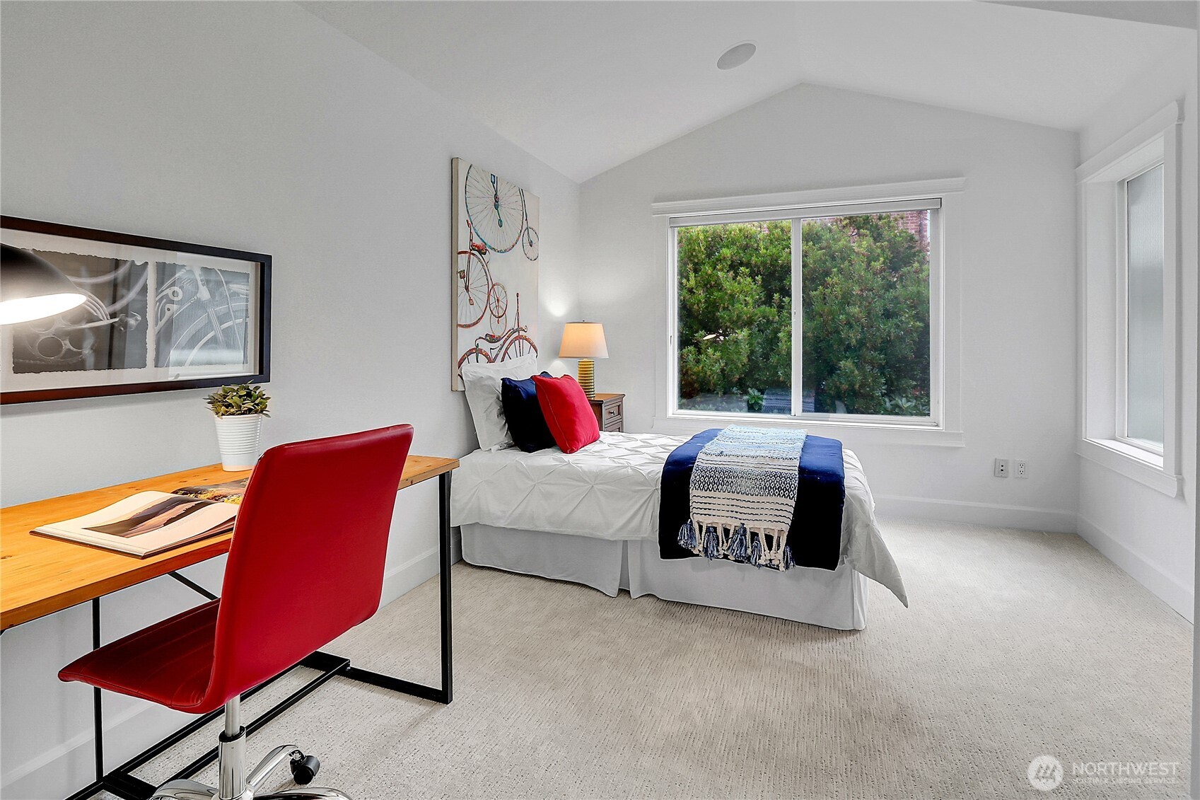 815 2nd Avenue North, Unit A Seattle, WA 98109 - Photo 26 of 35