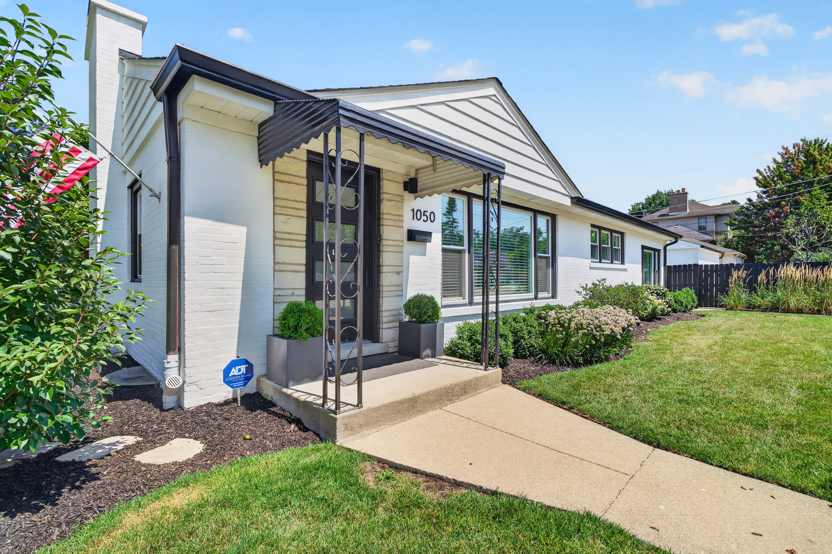 1050 Cedar Street Park Ridge, IL 60068 - Photo 2 of 56 Gallery Image 2