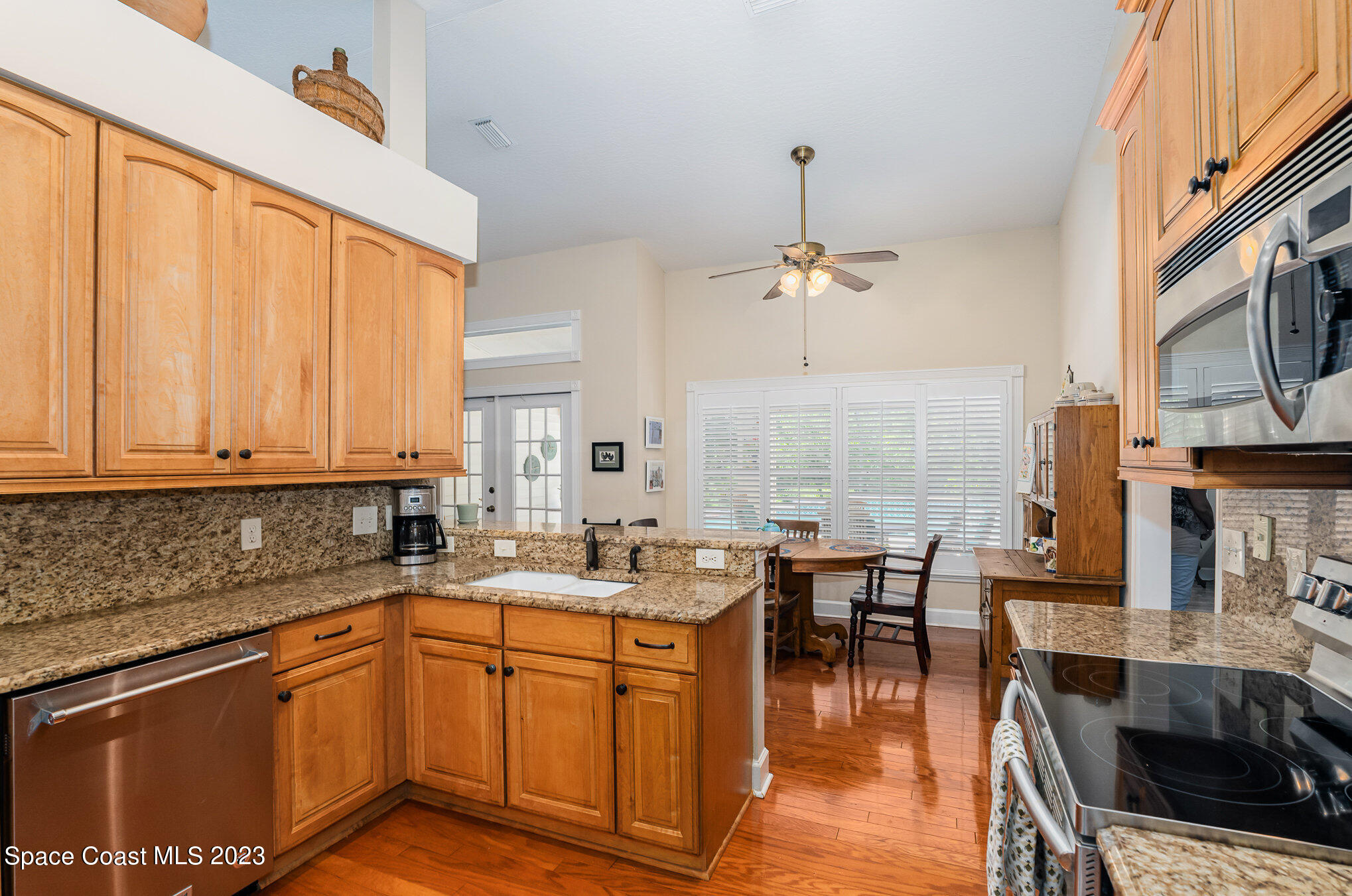 4309 Davidia Drive Melbourne, FL 32934 - Photo 16 of 47 Kitchen
