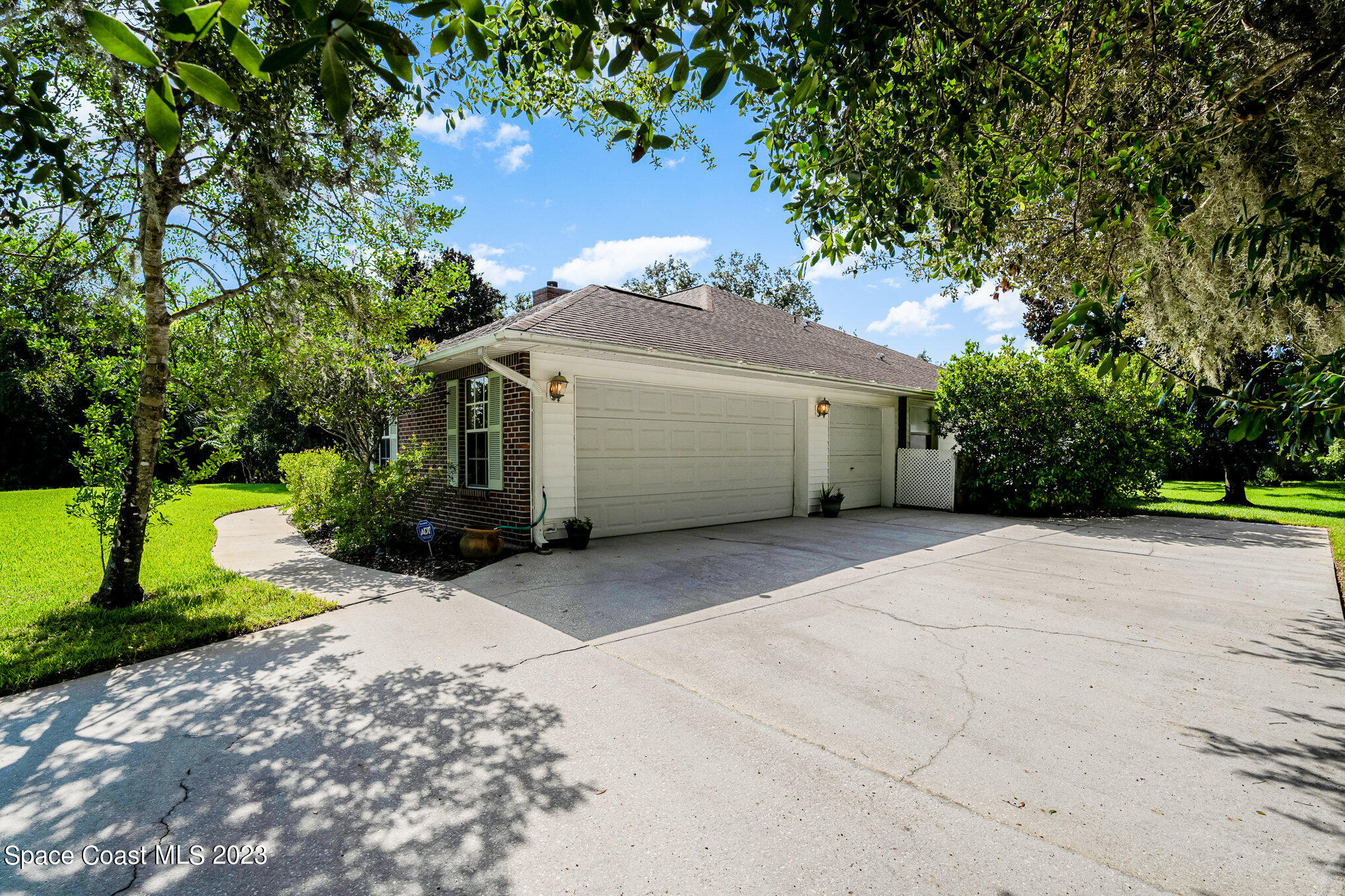 4309 Davidia Drive Melbourne, FL 32934 - Photo 37 of 47 3 Car Garage