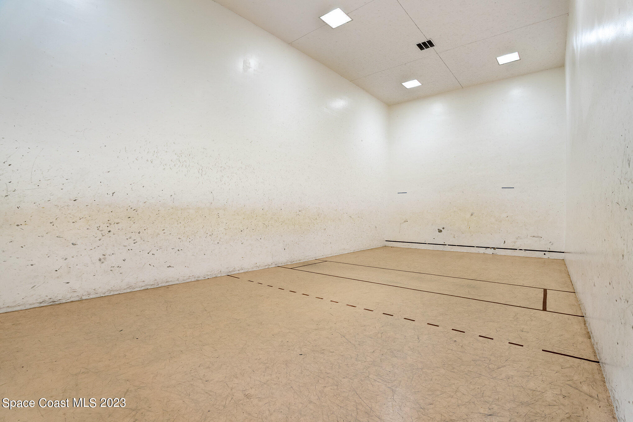 4309 Davidia Drive Melbourne, FL 32934 - Photo 47 of 47 Indoor Racquetball Court