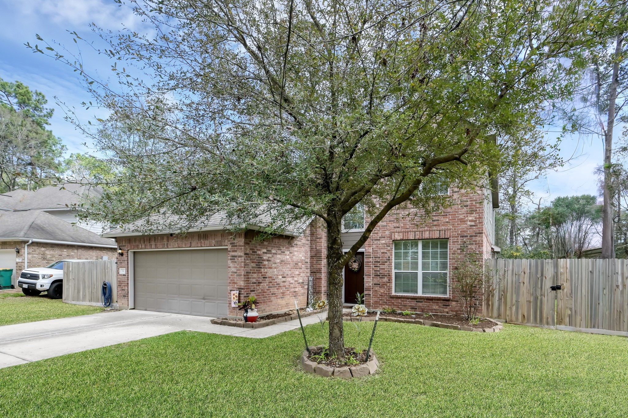 84 Palos Verde Conroe, TX 77304 - Photo 3 of 39