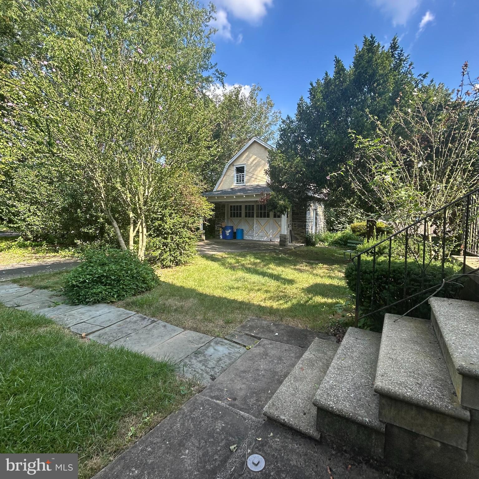 17 Tenby Road Havertown, PA 19083 - Photo 28 of 28 Read yard area and garage.