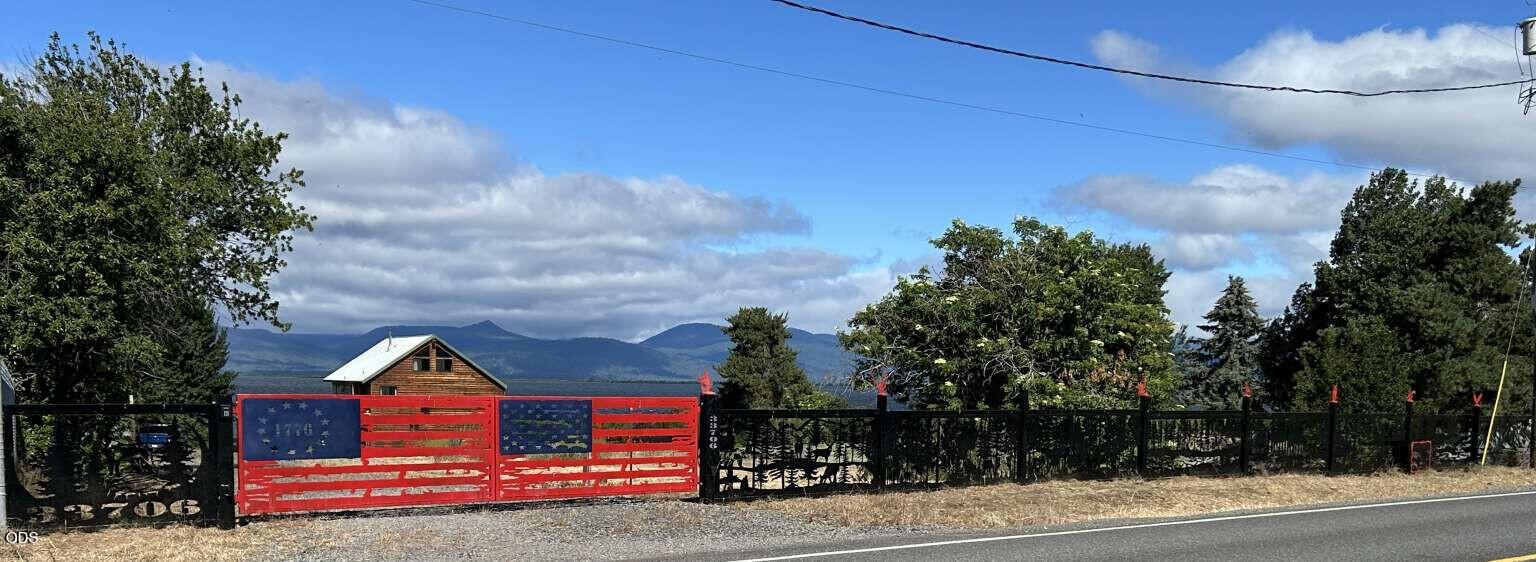 33706 Modoc Point Road Chiloquin, OR 97624 - Photo 5 of 7