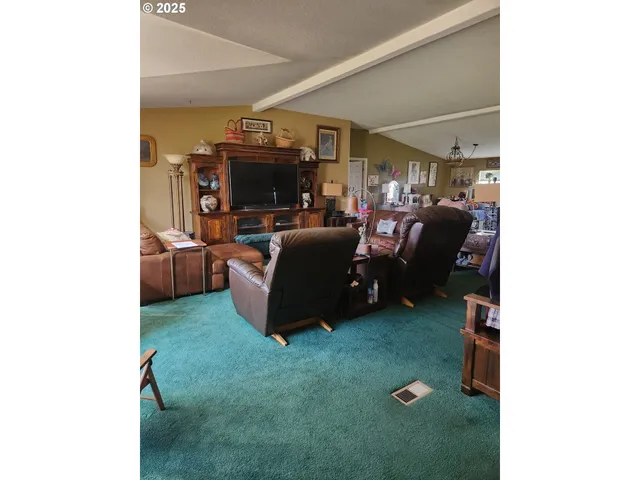 $382,999 | 395 Oregon Avenue Northeast, Irrigon, OR 97844