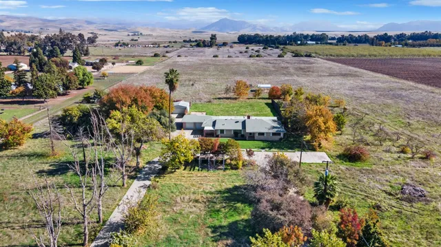 $1,299,000 | 4666 North Zediker Avenue, Sanger, CA 93657
