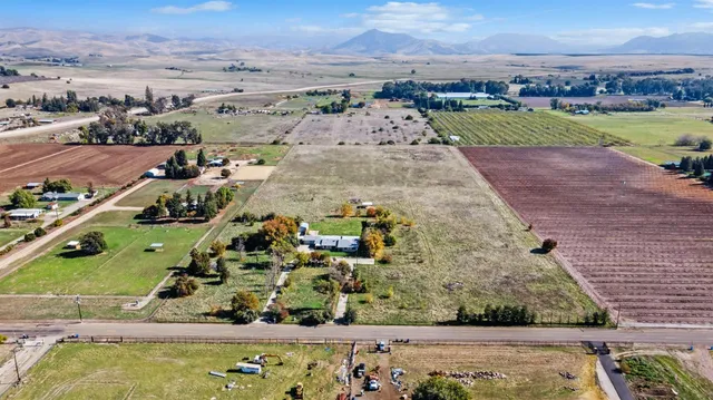 $1,299,000 | 4666 North Zediker Avenue, Sanger, CA 93657