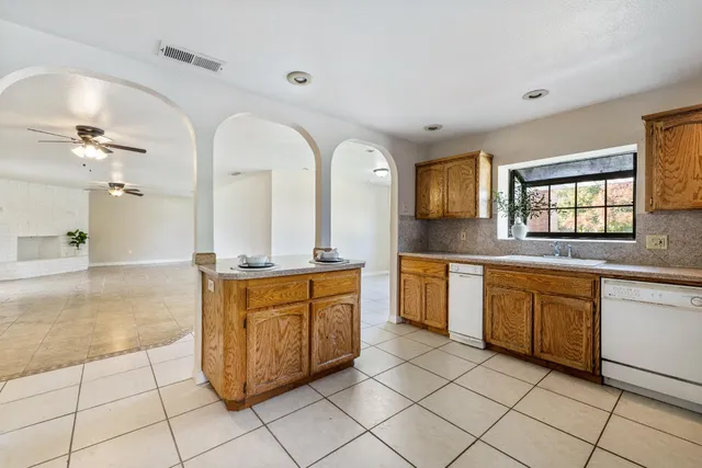 $1,299,000 | 4666 North Zediker Avenue, Sanger, CA 93657