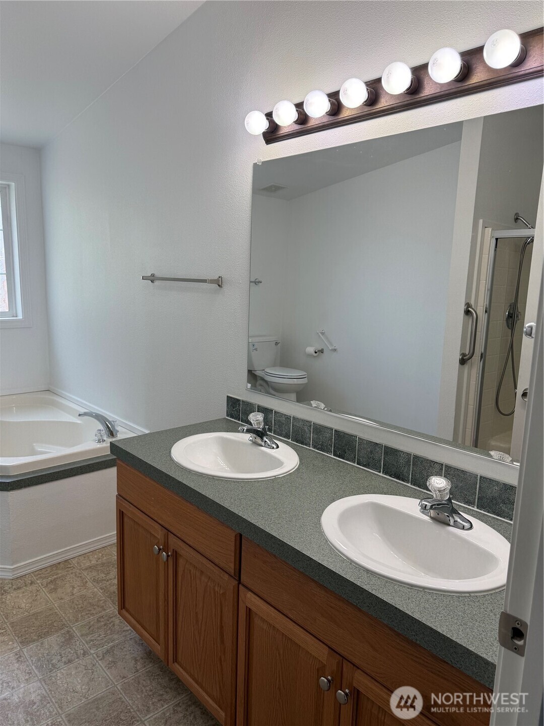 77 Clemons Road, Unit 105 Montesano, WA 98563 - Photo 14 of 25