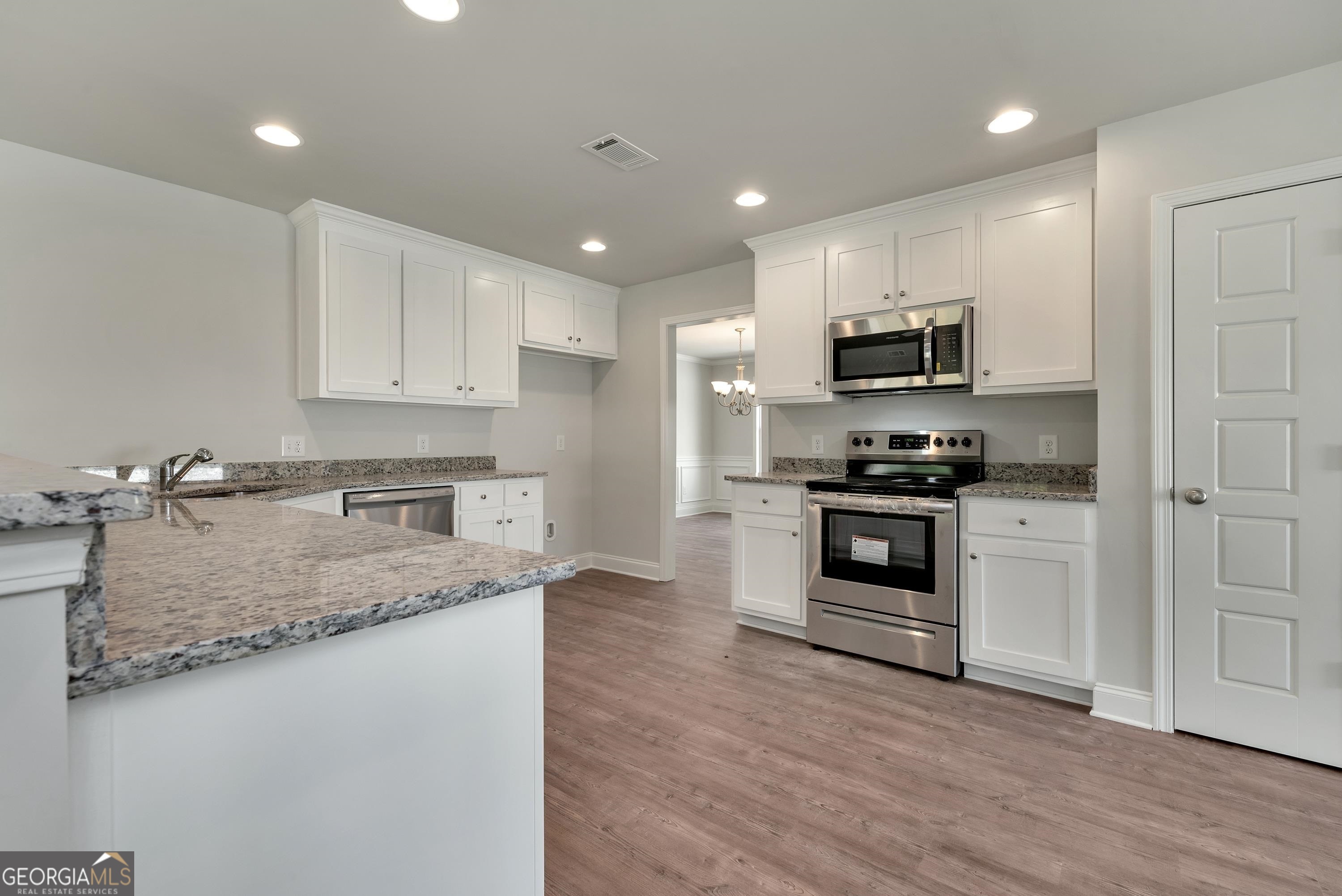 428 Equestrian Walk Winder, GA 30680 - Photo 8 of 29