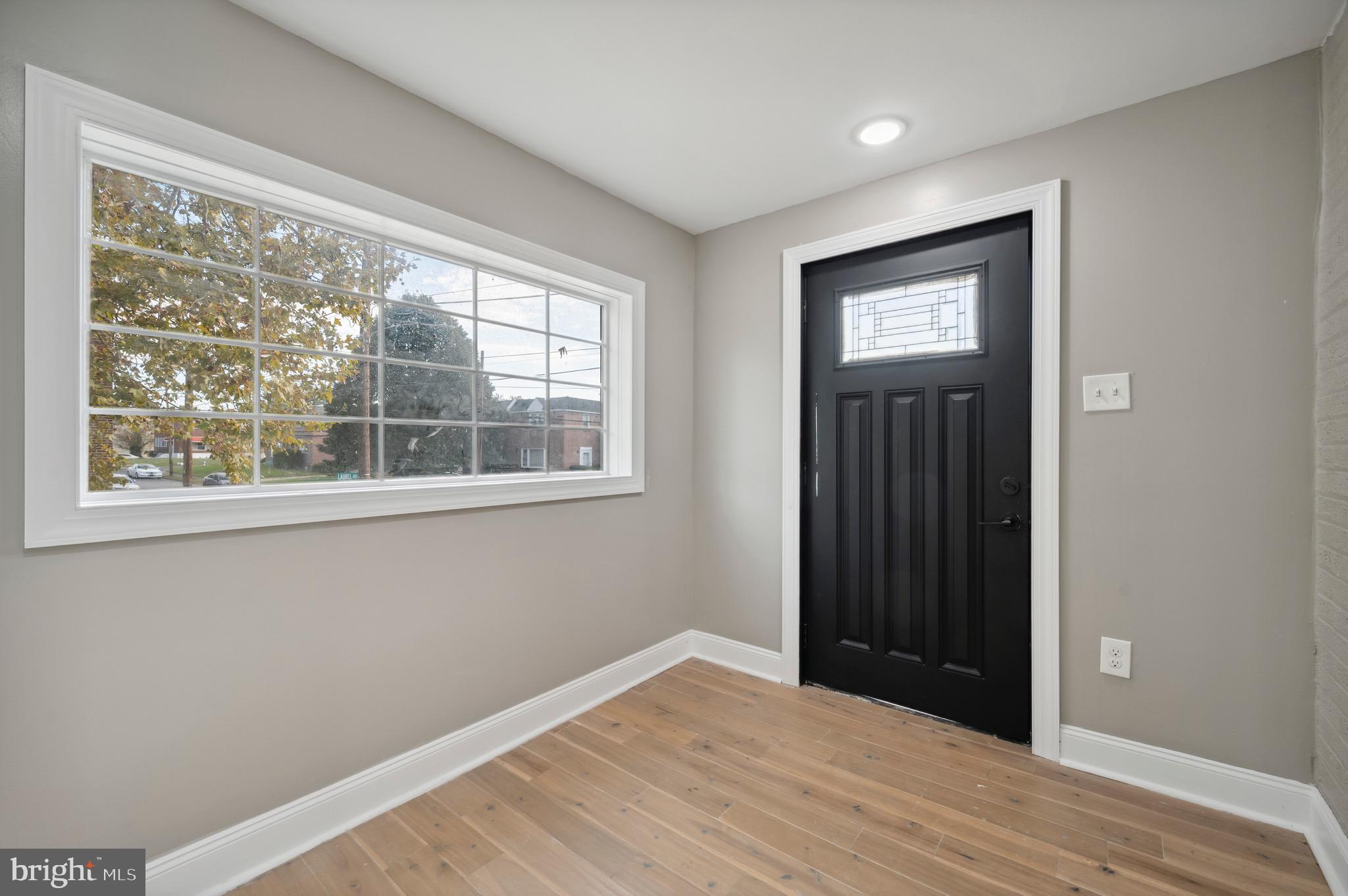 236 Laurel Road Sharon Hill, PA 19079 - Photo 3 of 20 Gallery Image 3