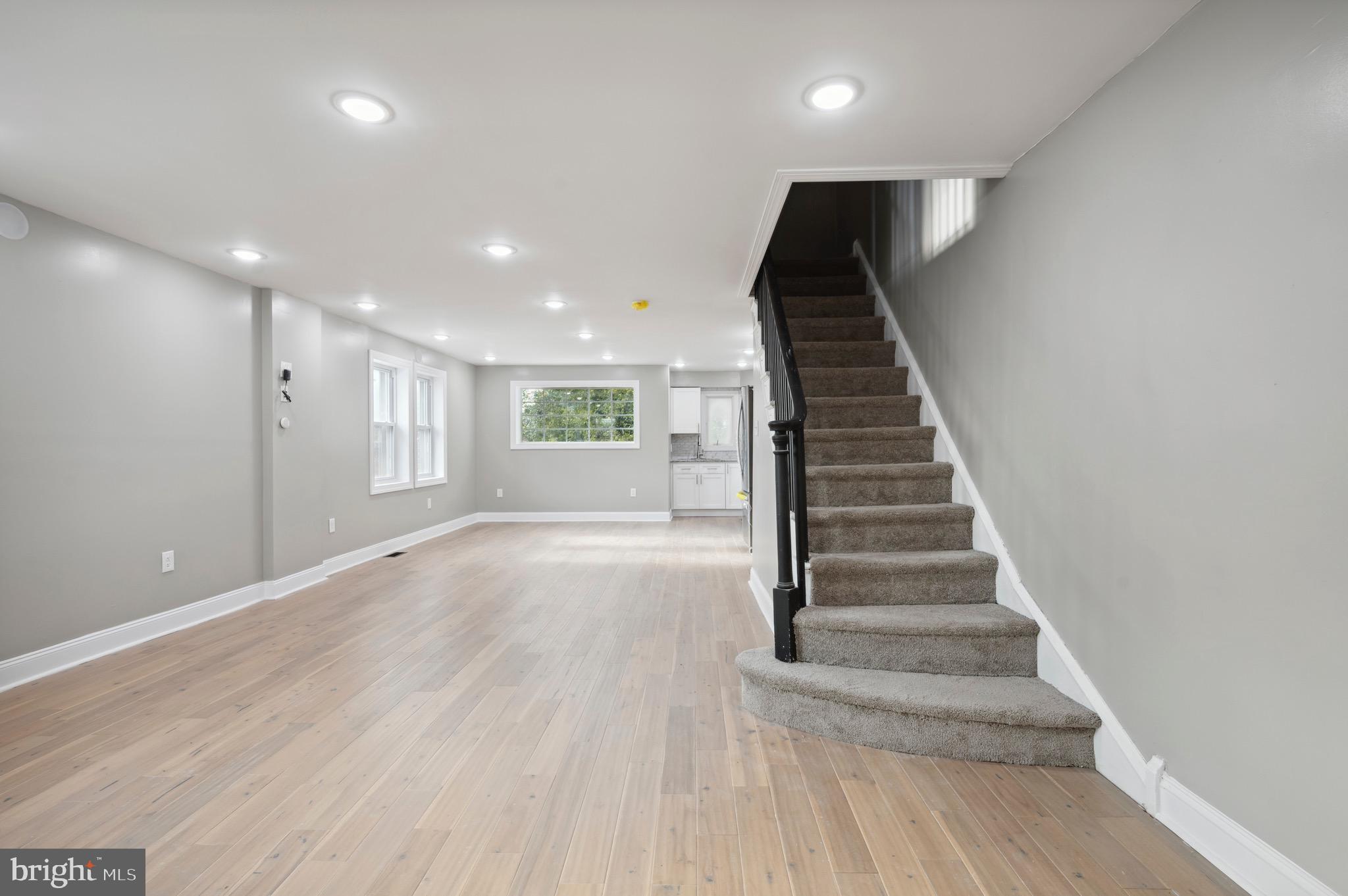 236 Laurel Road Sharon Hill, PA 19079 - Photo 4 of 20 Gallery Image 4