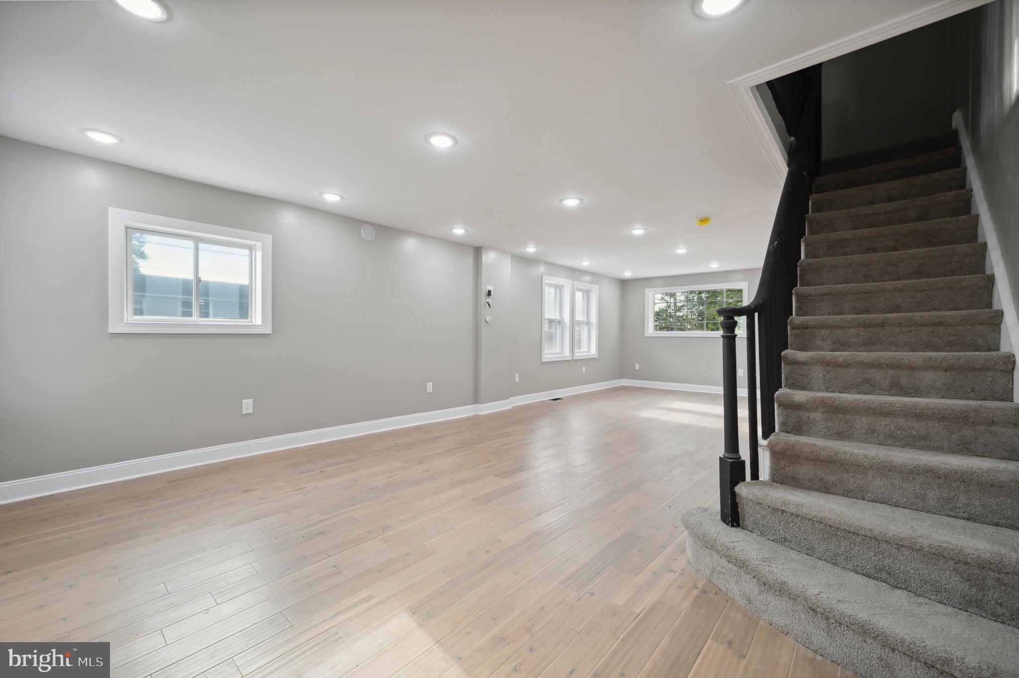 236 Laurel Road Sharon Hill, PA 19079 - Photo 5 of 20 Gallery Image 5