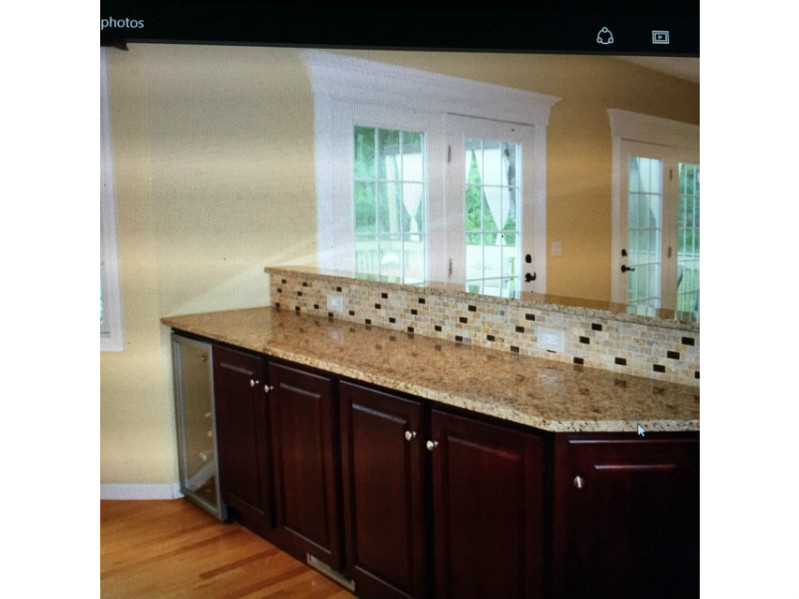 71 Pine Ridge Drive Cranston, RI 02921 - Photo 12 of 25 Kitchen.