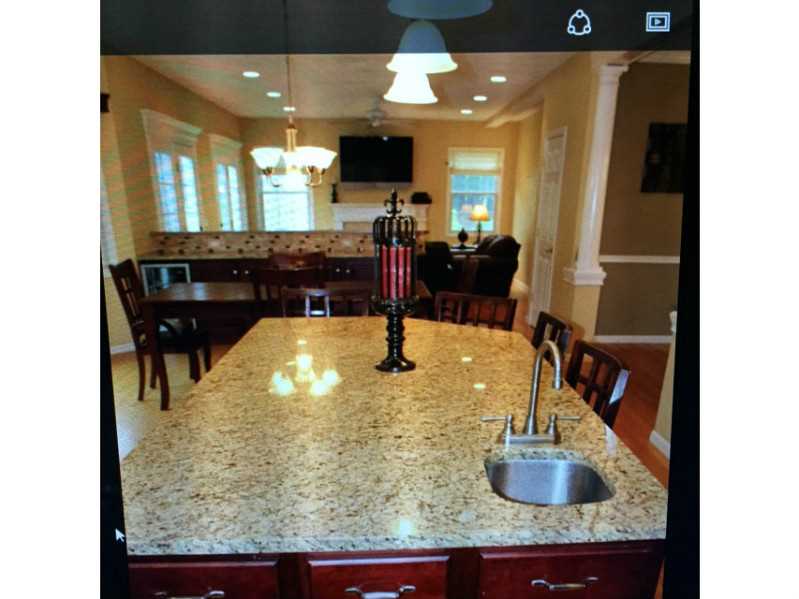 71 Pine Ridge Drive Cranston, RI 02921 - Photo 10 of 25 Kitchen.