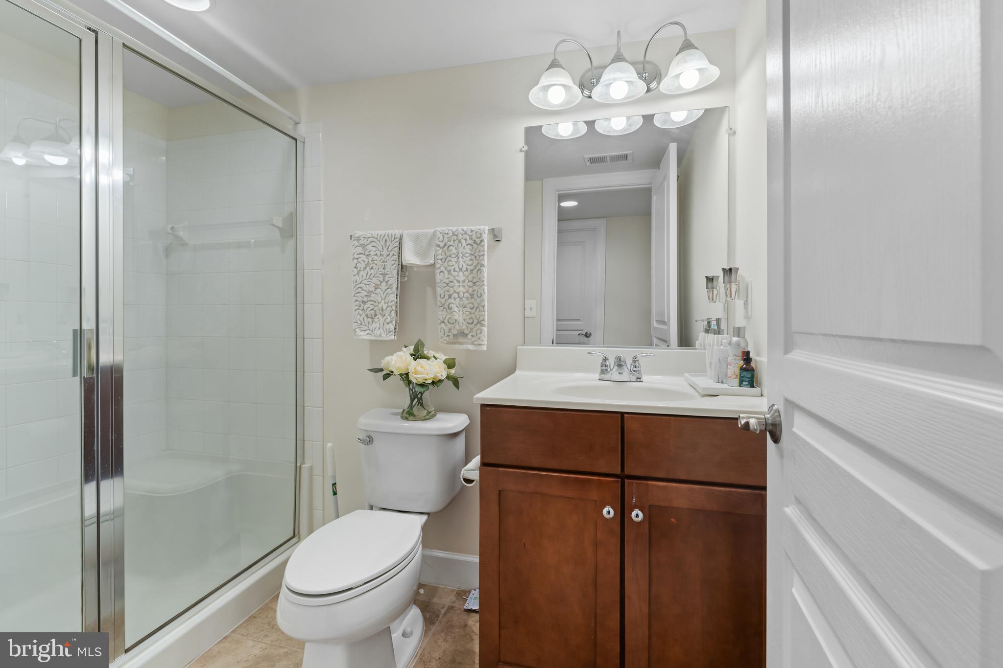 16729 Shackleford Way Woodbridge, VA 22191 - Photo 15 of 53