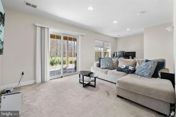 $3,350 | 16729 Shackleford Way, Woodbridge, VA 22191