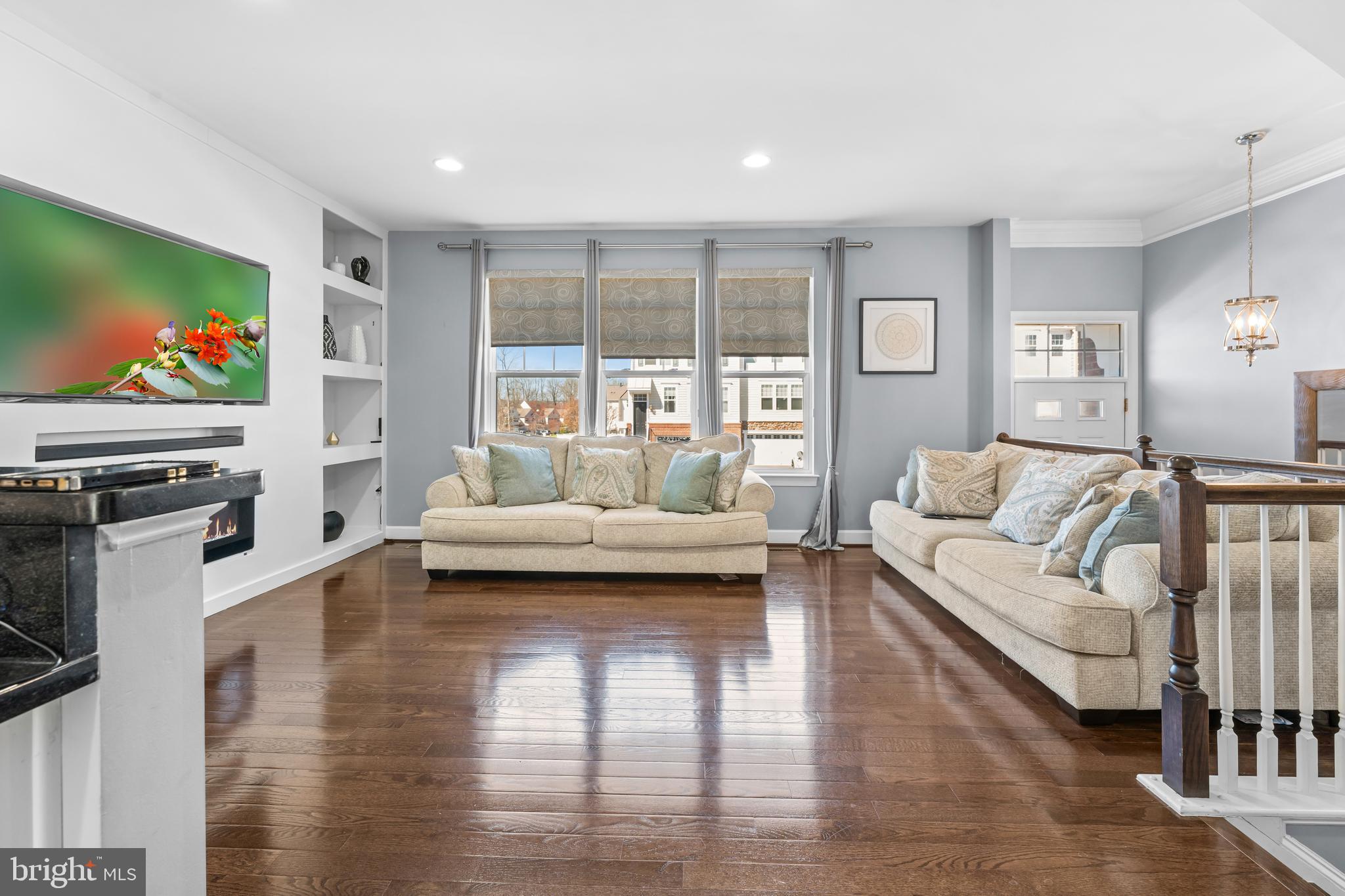 16729 Shackleford Way Woodbridge, VA 22191 - Photo 5 of 53