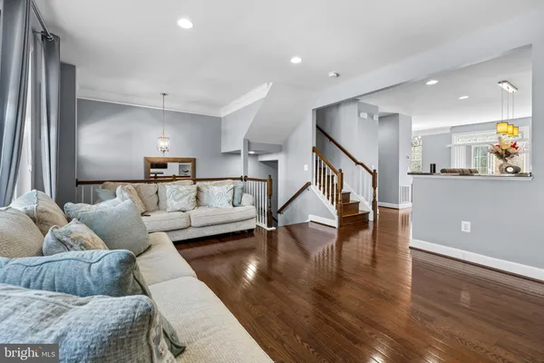 $3,350 | 16729 Shackleford Way, Woodbridge, VA 22191