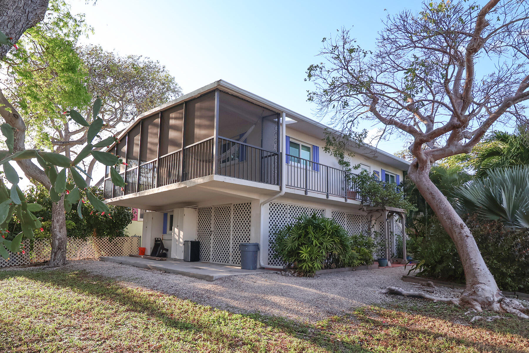 544 Plante Street Key Largo, FL 33037 - Photo 3 of 31 Solidly built