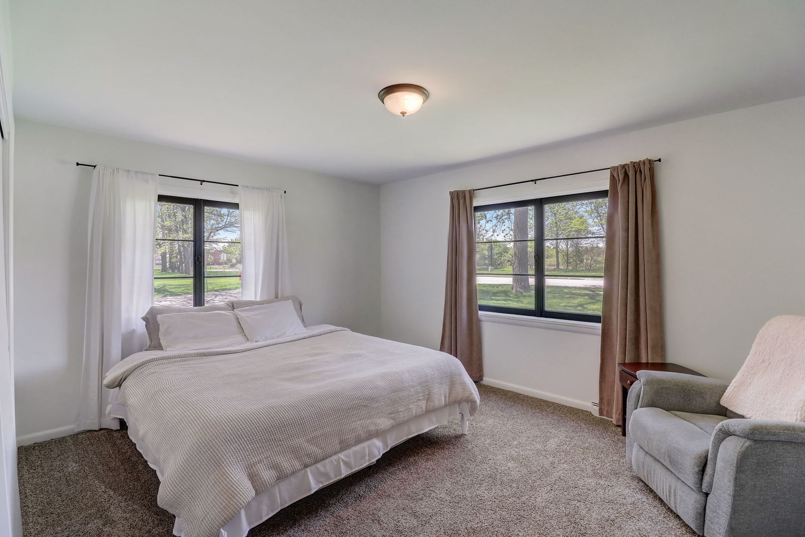 1080 Braeburn Road Mundelein, IL 60060 - Photo 20 of 31 Gallery Image 20