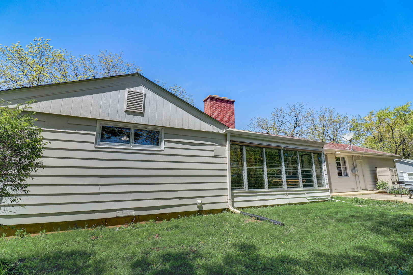1080 Braeburn Road Mundelein, IL 60060 - Photo 29 of 31 Gallery Image 29
