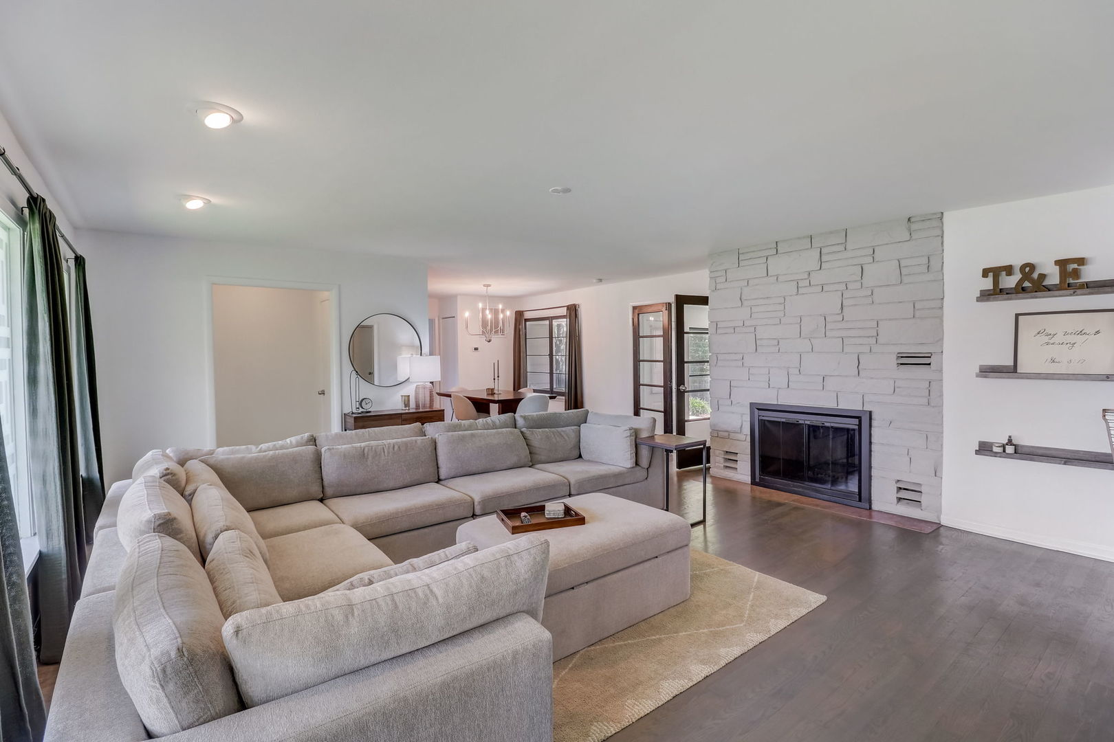 1080 Braeburn Road Mundelein, IL 60060 - Photo 5 of 31 Gallery Image 5