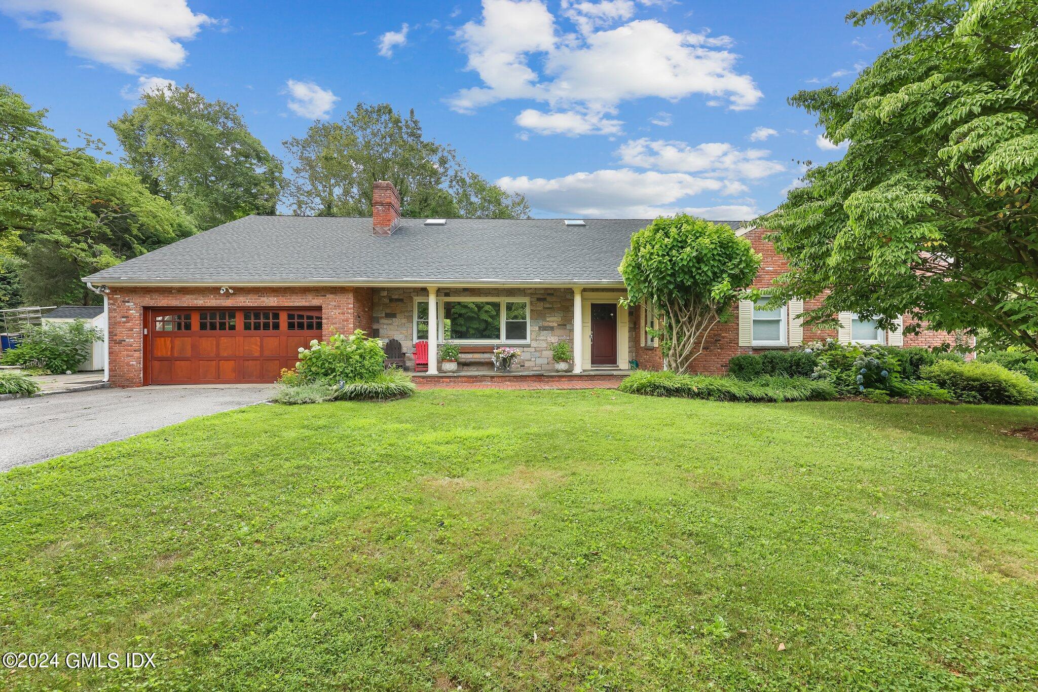 11 Gregory Rd Cos Cob