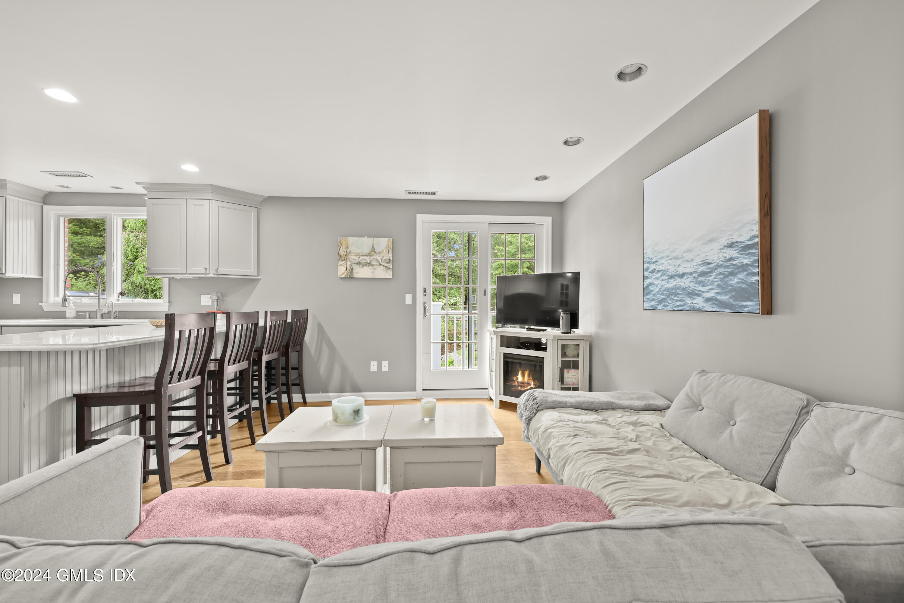 11 Gregory Road Cos Cob, CT 06807 - Photo 16 of 24 11 Gregory Rd Cos Cob CT 06807-print-003