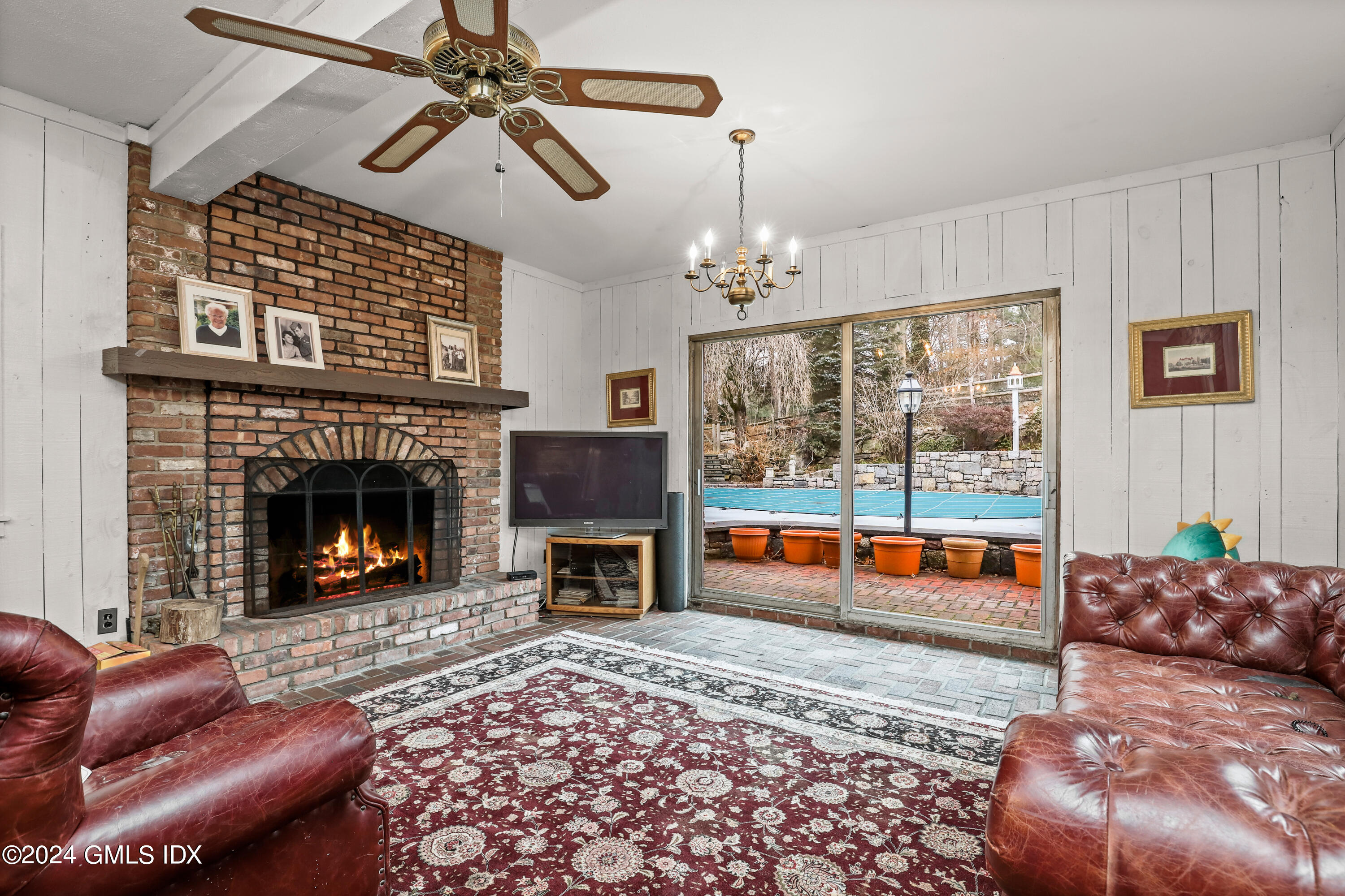 11 Gregory Road Cos Cob, CT 06807 - Photo 9 of 24 11 Gregory Rd Cos Cob CT 06807-print-008