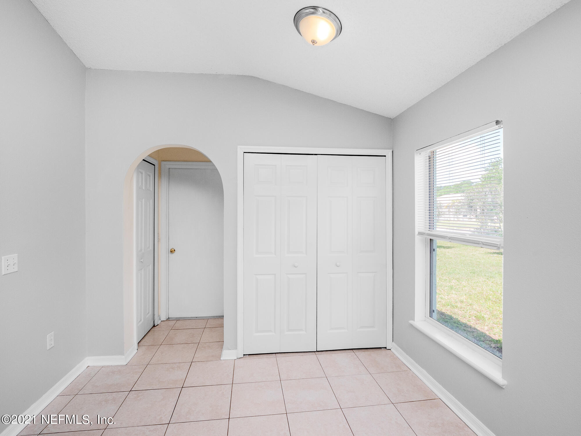 12584 Reeding Ridge Drive North Jacksonville, FL 32225 - Photo 16 of 28 Eat in kitchen