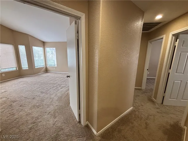 $1,950 | 2650 Ridgewater Circle, Henderson, NV 89074
