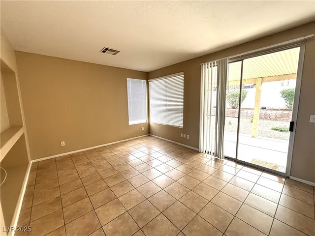 $1,950 | 2650 Ridgewater Circle, Henderson, NV 89074