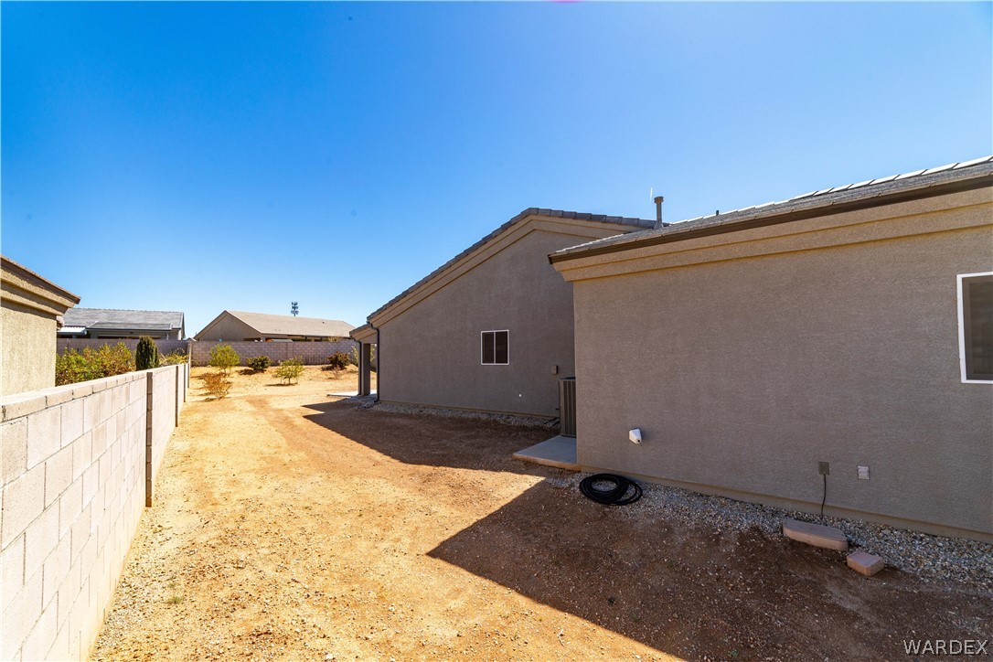 4820 North Neal Ranch Road Kingman, AZ 86401 - Photo 4 of 35
