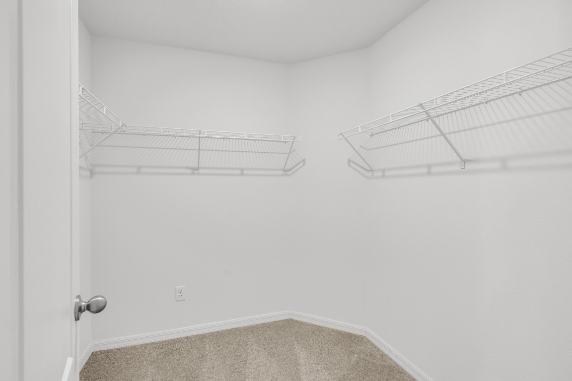 37255 Whisper Way Hilliard, FL 32046 - Photo 16 of 20 a small space with a fan