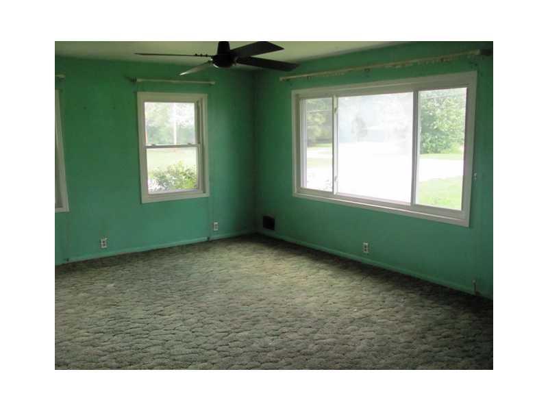 6444 Milhouse Road Indianapolis, IN 46221 - Photo 4 of 6 Gallery Image 4