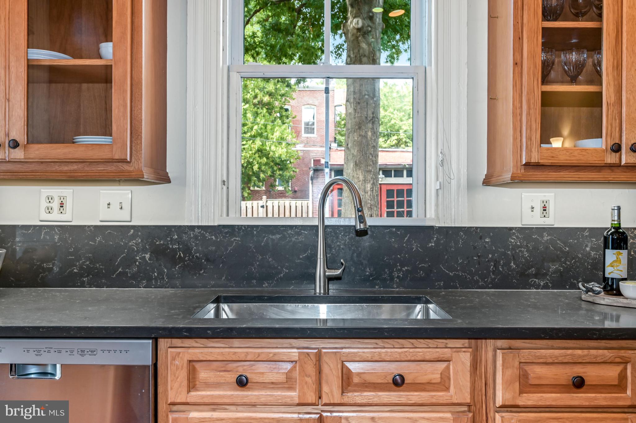 314 A Street Southeast Washington, DC 20003 - Photo 12 of 35 Updated kitchen