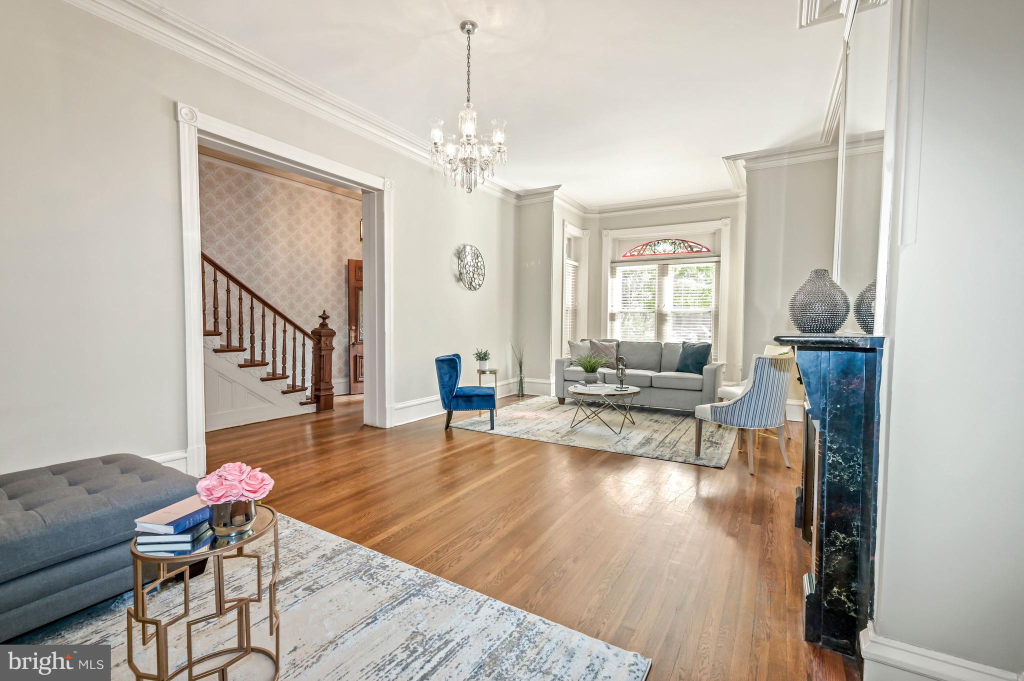 314 A Street Southeast Washington, DC 20003 - Photo 6 of 35 Beautiful period details