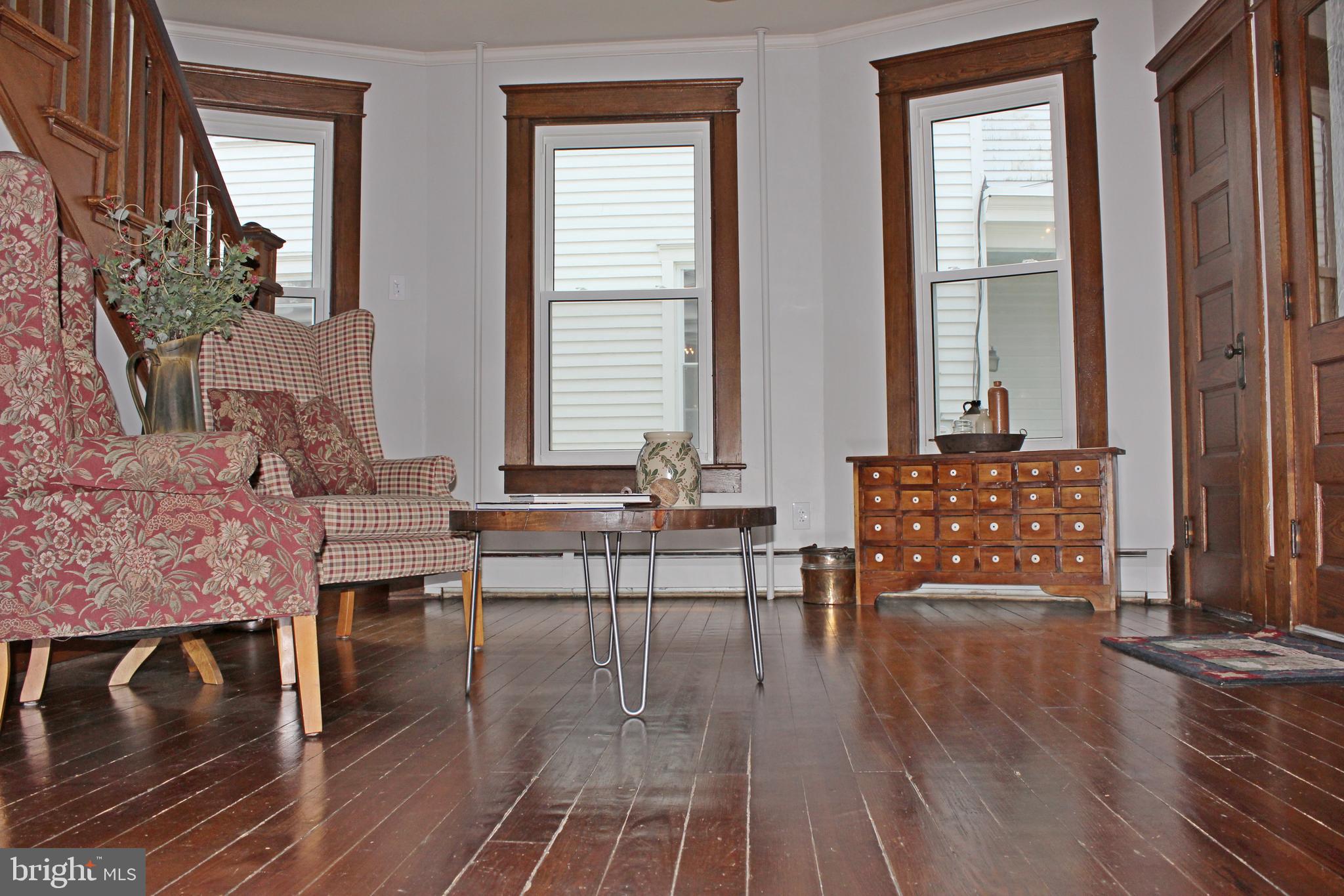 221 South Spruce Street Lititz, PA 17543 - Photo 5 of 51