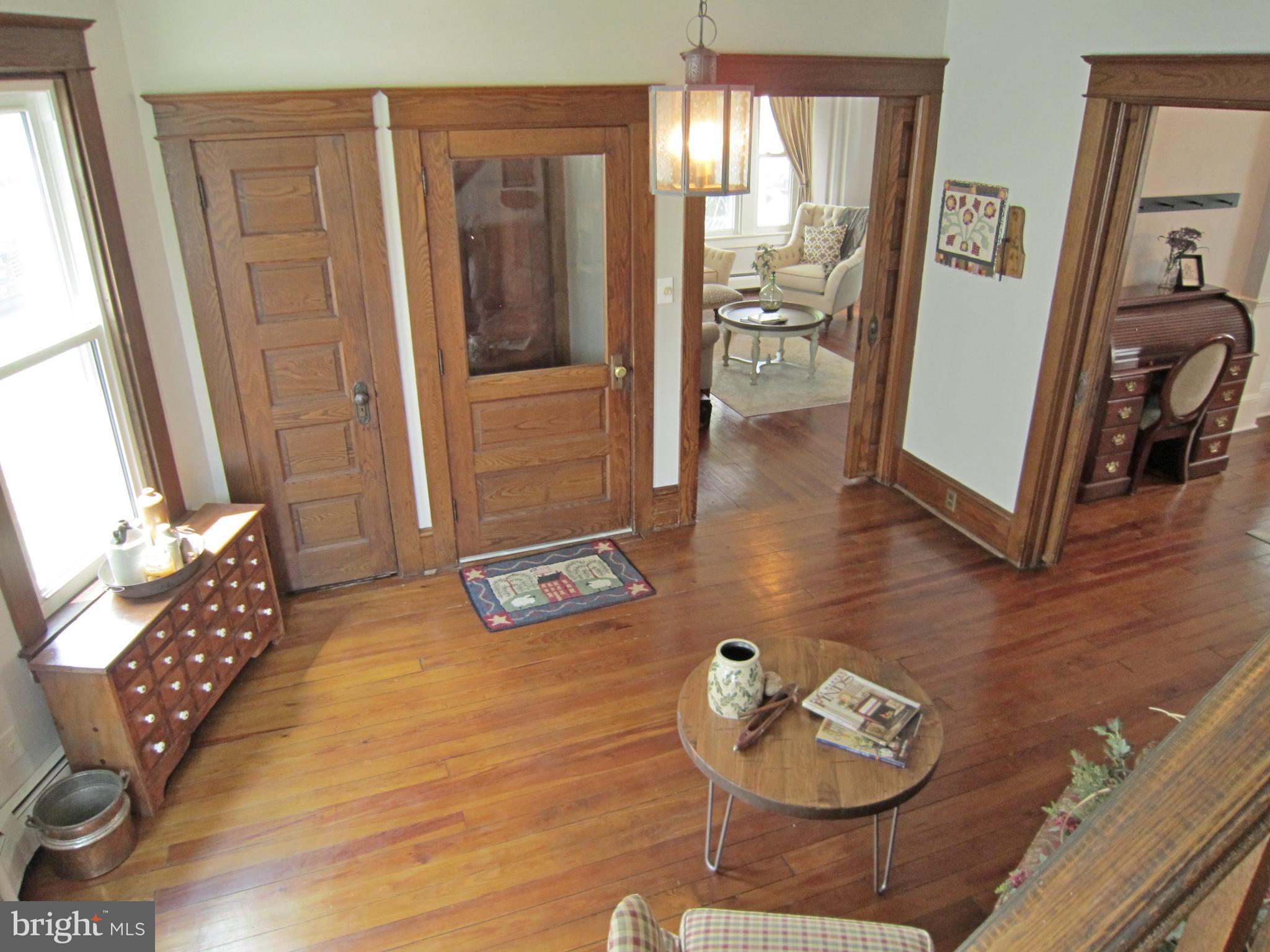 221 South Spruce Street Lititz, PA 17543 - Photo 6 of 51