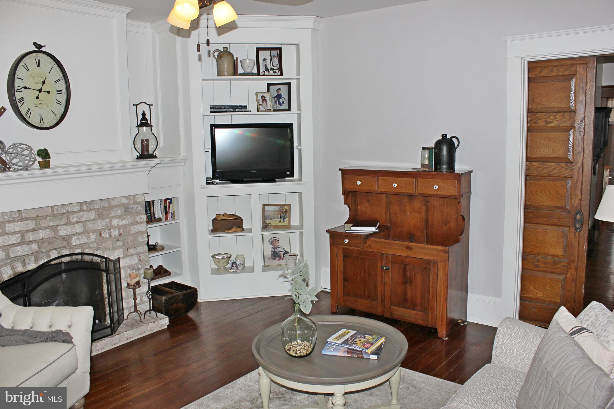221 South Spruce Street Lititz, PA 17543 - Photo 8 of 51