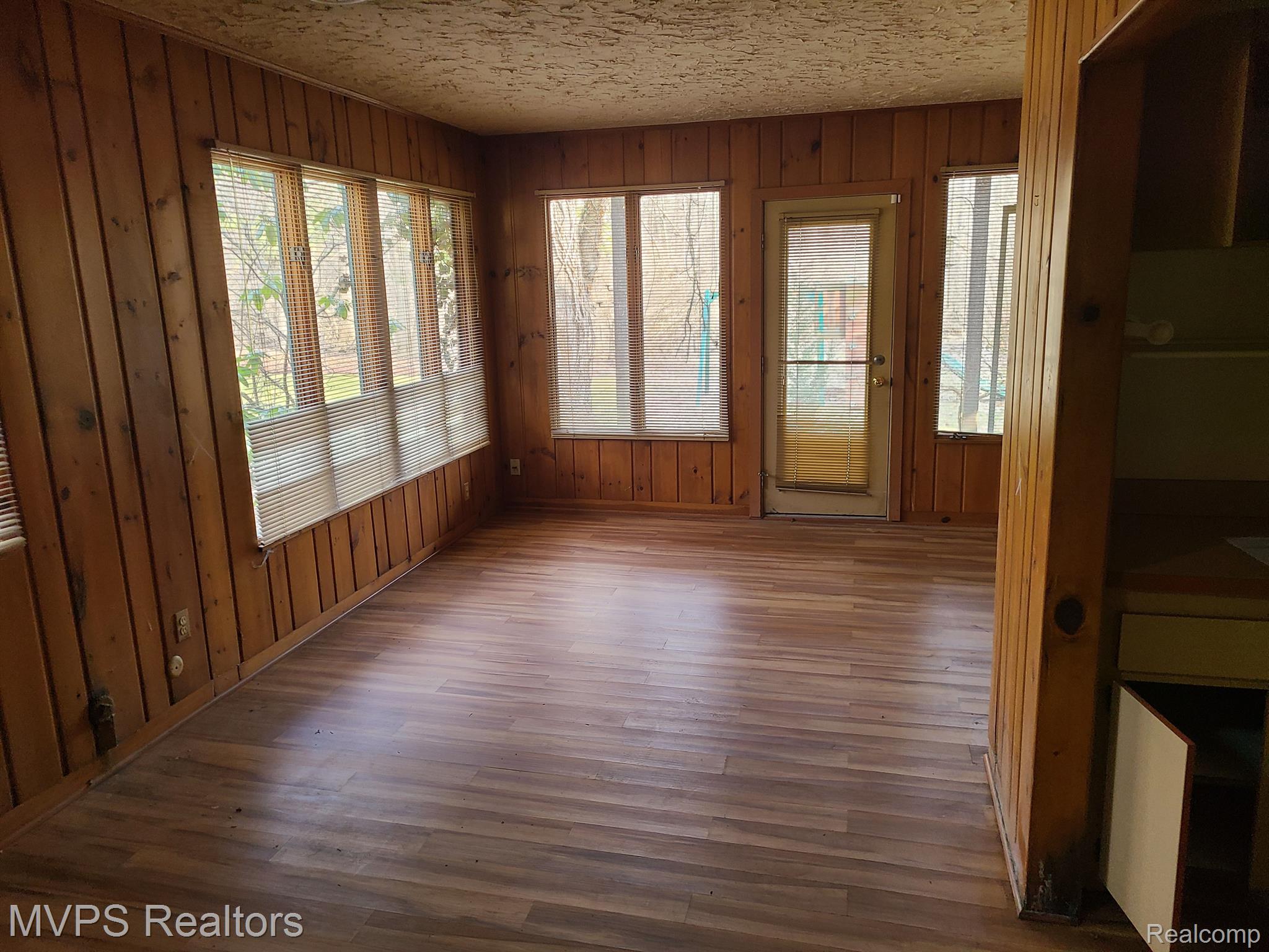 160 Baldwin Road Birmingham, MI 48009 - Photo 9 of 28 Gallery Image 9
