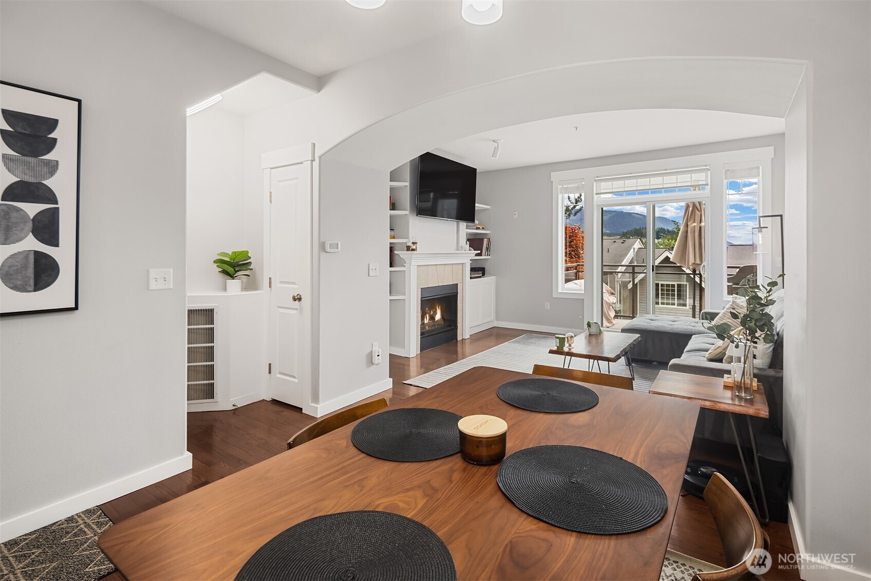 23300 Southeast Black Nugget Road, Unit M2 Issaquah, WA 98029 - Photo 13 of 36