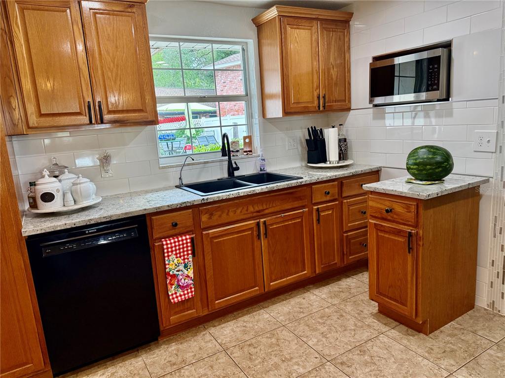5408 Eureka Springs Road Tampa, FL 33610 - Photo 13 of 42
